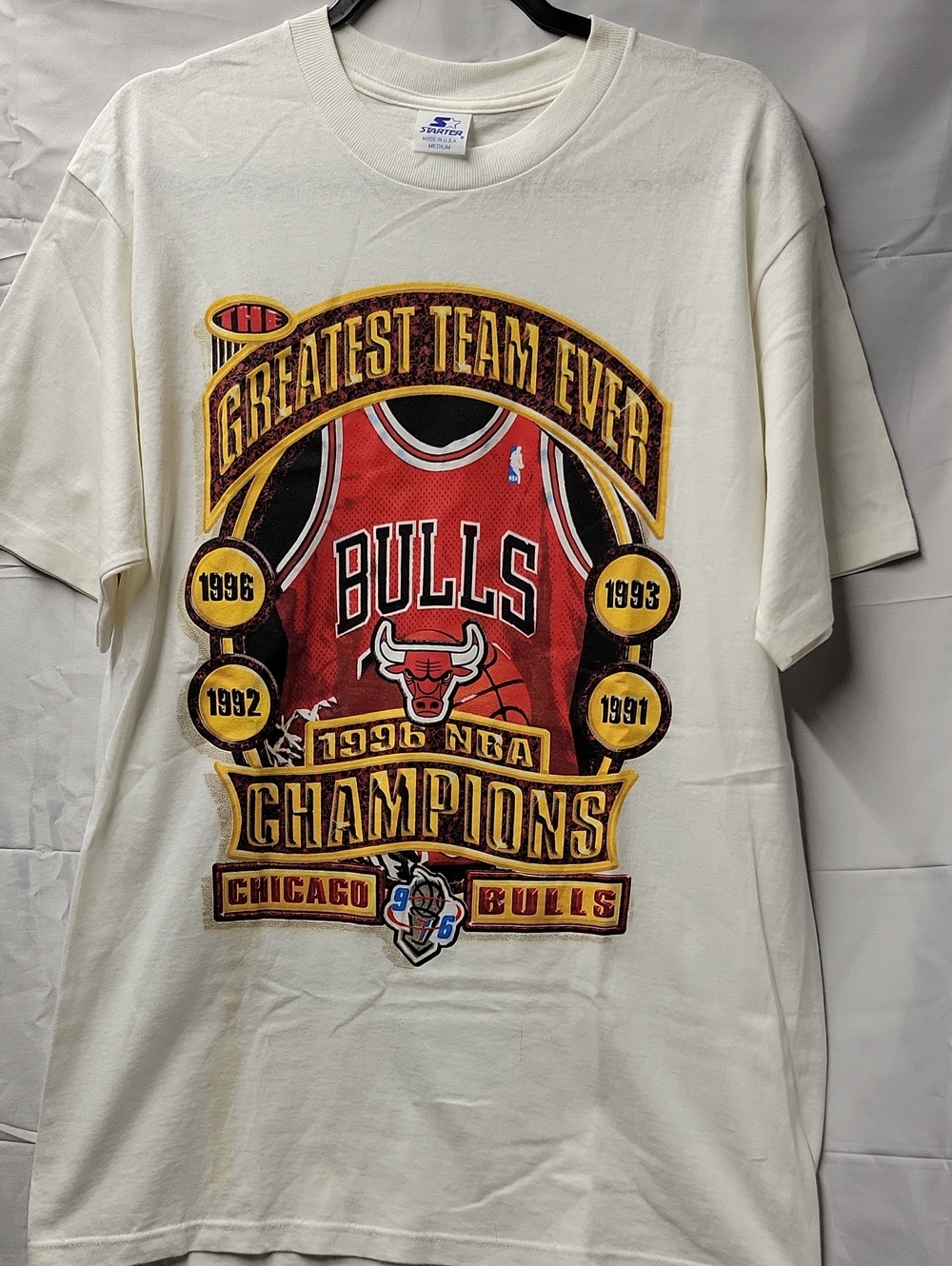 STARTER White Chicago Bulls 1996 Champions Graphic Tee Single Stitch